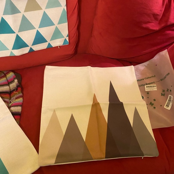 Brand New, Set of 4 pillow covers. 17” x 17” - Picture 2 of 4